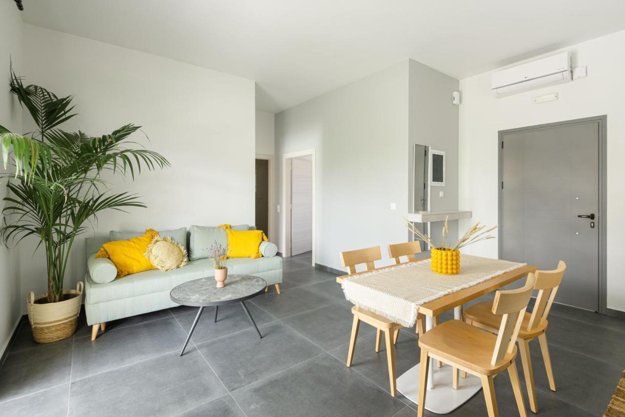Yuka Villas Collection Nea Iraklitsa Exteriör bild