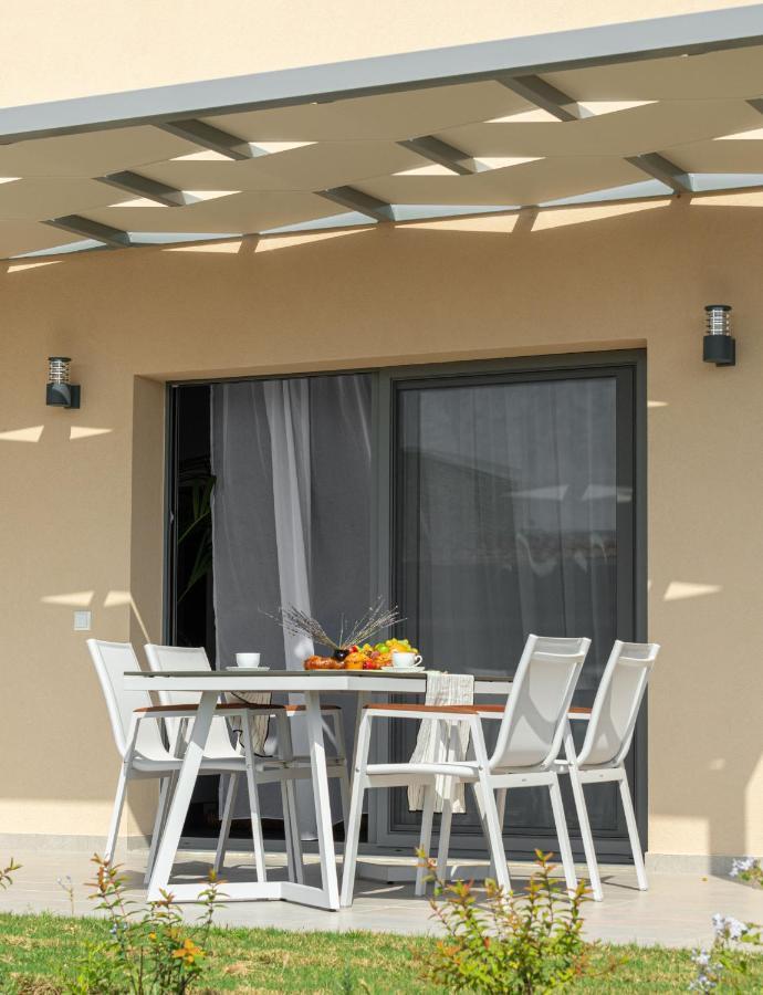 Yuka Villas Collection Nea Iraklitsa Exteriör bild